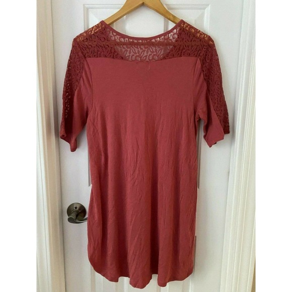 Old Navy Tunic LARGE TALL Short Sleeves Relaxed Fit Lace Detail Rust NEW - Picture 2 of 6
